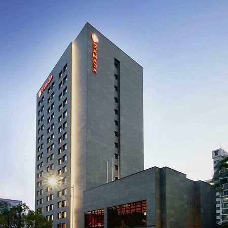 Hotel Ramada By Wyndham Gunsan Exterior foto
