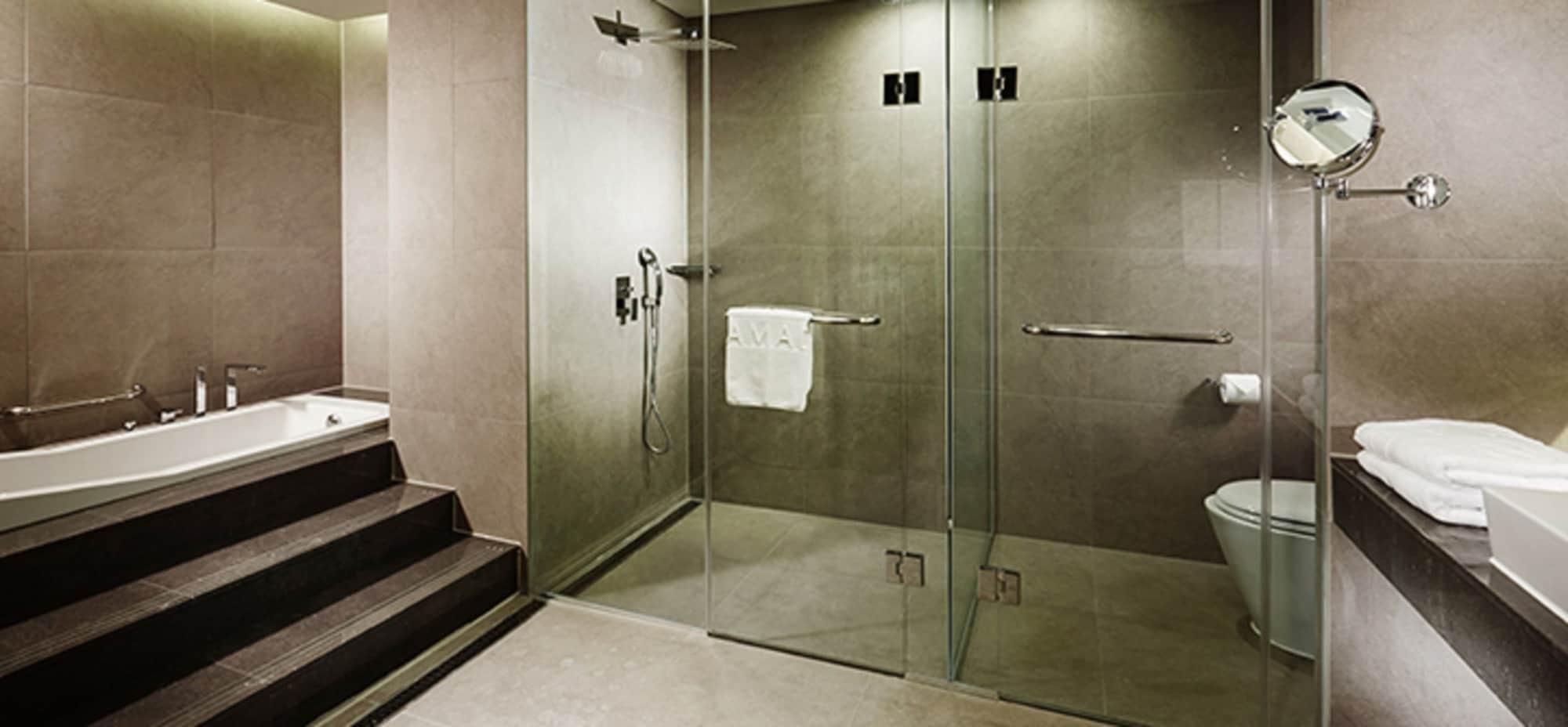 Hotel Ramada By Wyndham Gunsan Exterior foto